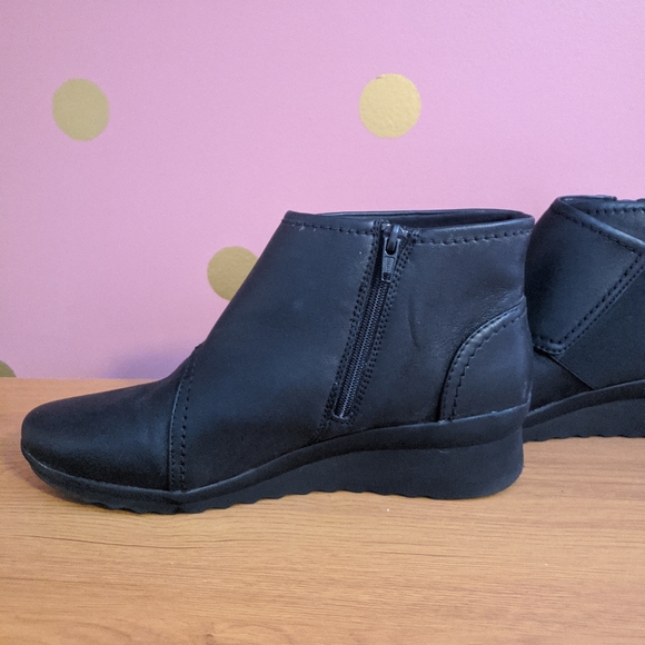 Cloudsteppers by Clarks Sillian Ankle Boots - Picture 8 of 10